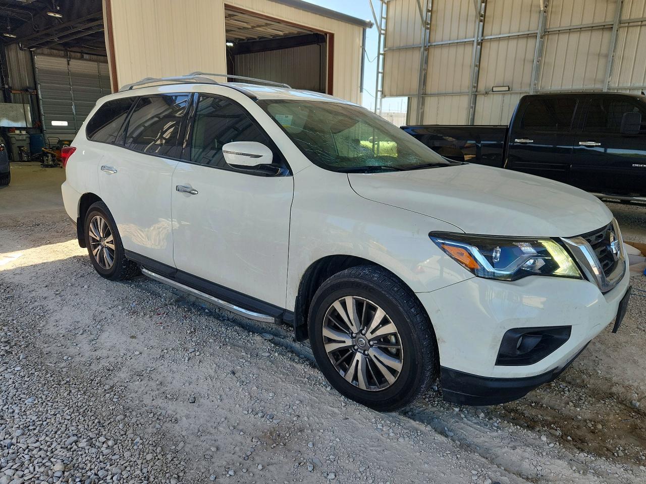 2020 Nissan Pathfinder Sv - Image 4