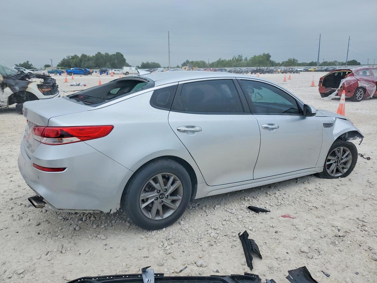2019 Kia Optima Lx - Image 3