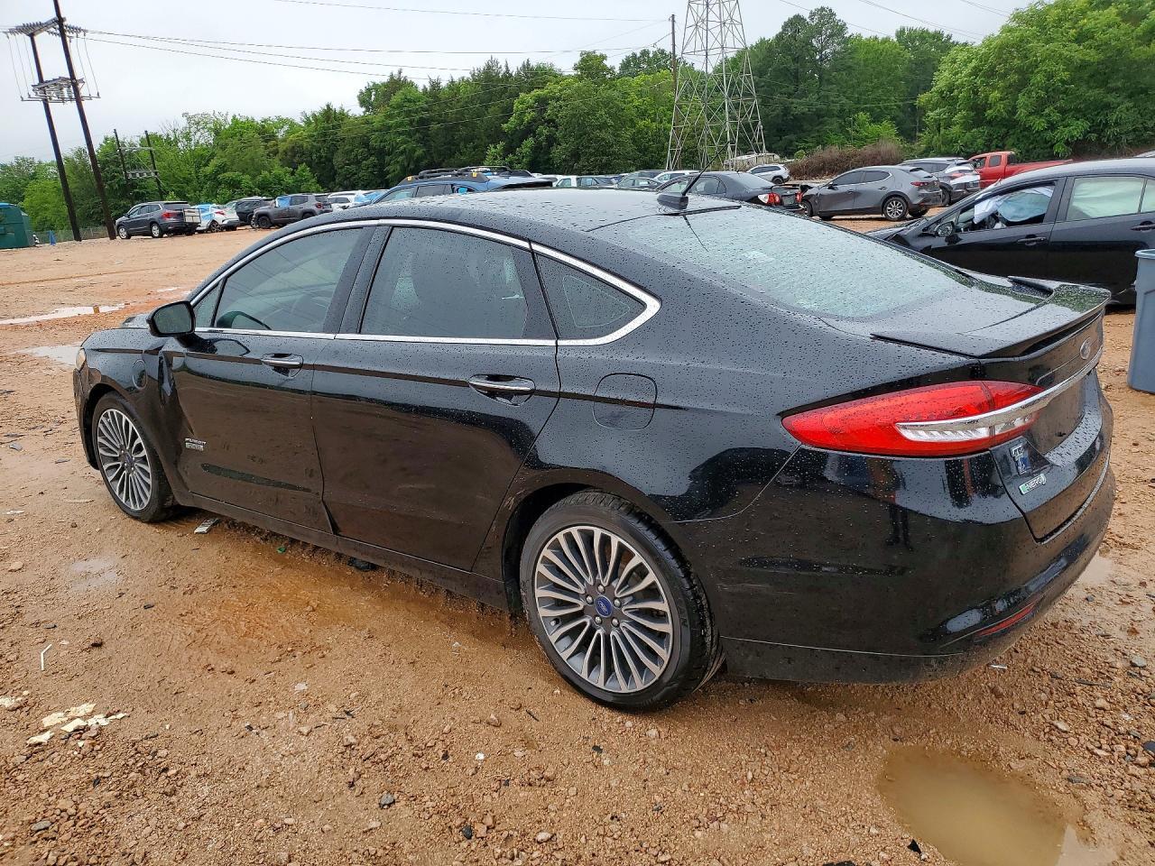 2017 Ford Fusion Titanium Phev - Image 2