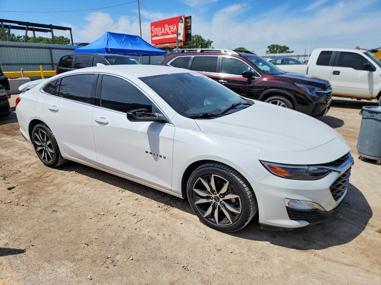 2021 Chevrolet Malibu Rs - Image 4