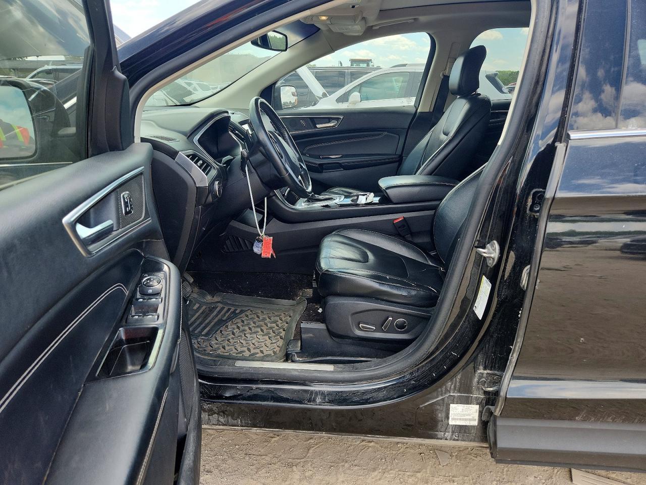 2016 Ford Edge Titanium - Image 7
