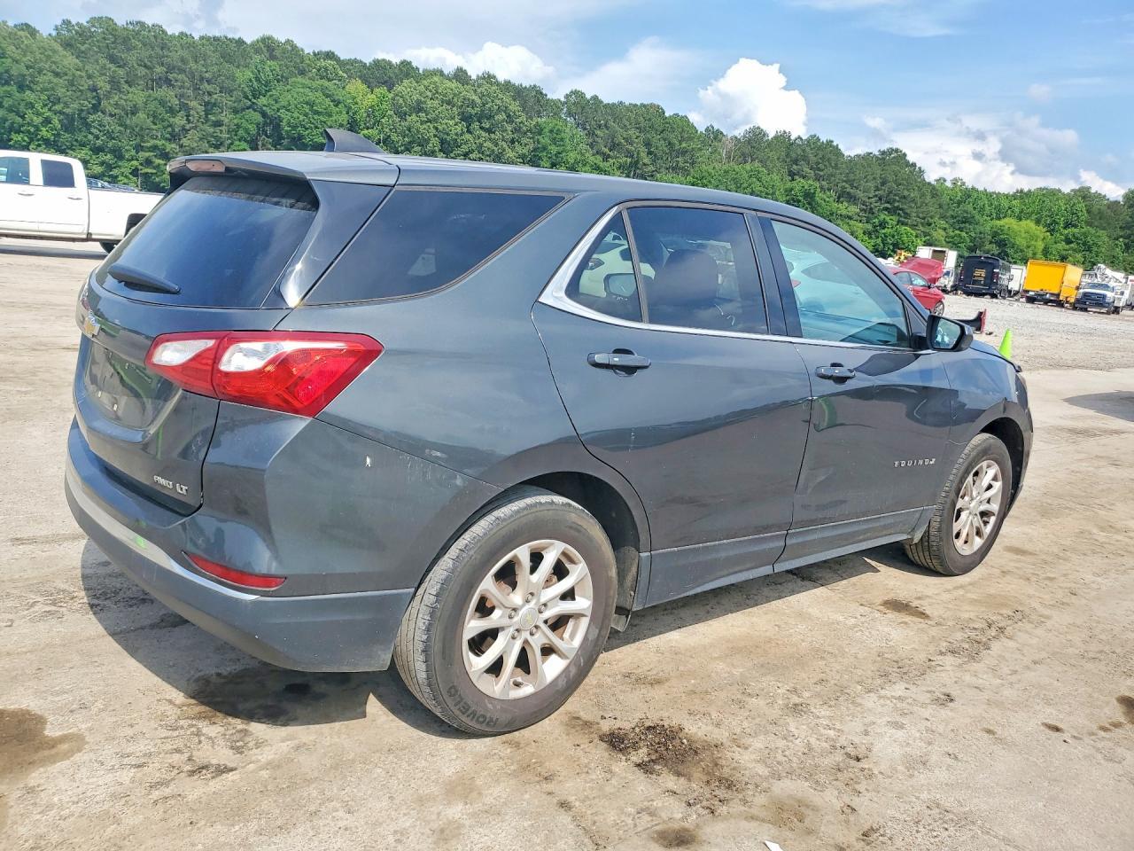 2018 Chevrolet Equinox Lt - Image 3