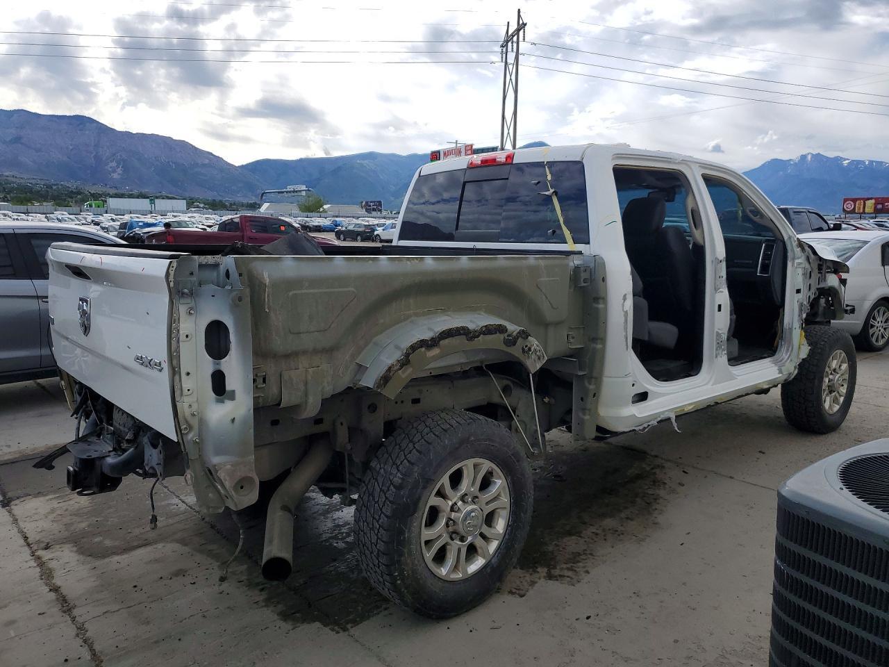 2017 Ram 2500 Laramie - Фото 3