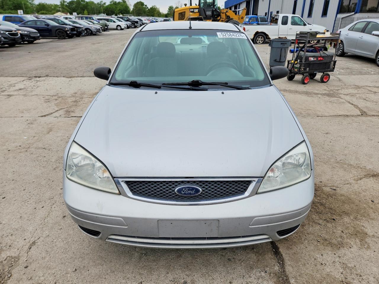 2005 Ford Focus Zx4 - Image 5