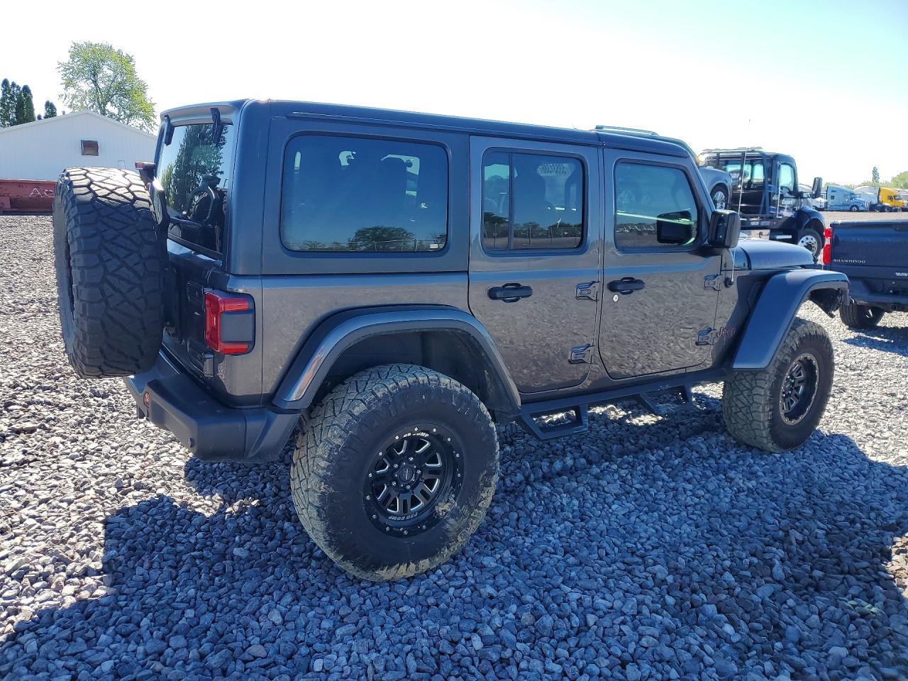 2018 Jeep Wrangler Unlimited Rubicon - Image 3