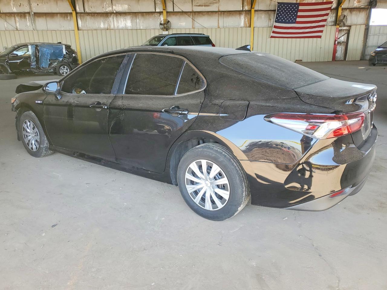 2021 Toyota Camry Le - Image 2