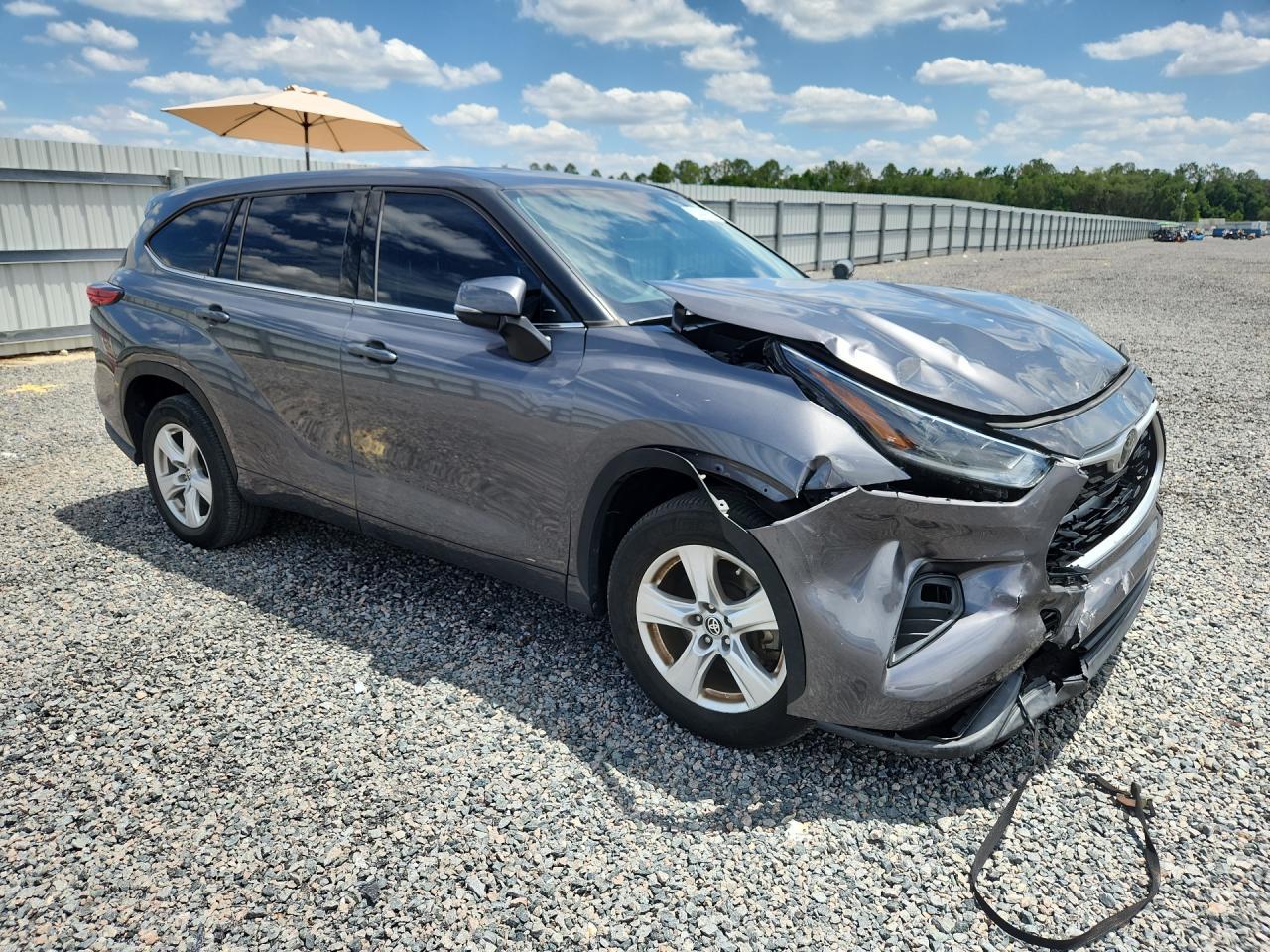 2021 Toyota Highlander Le - Фото 4