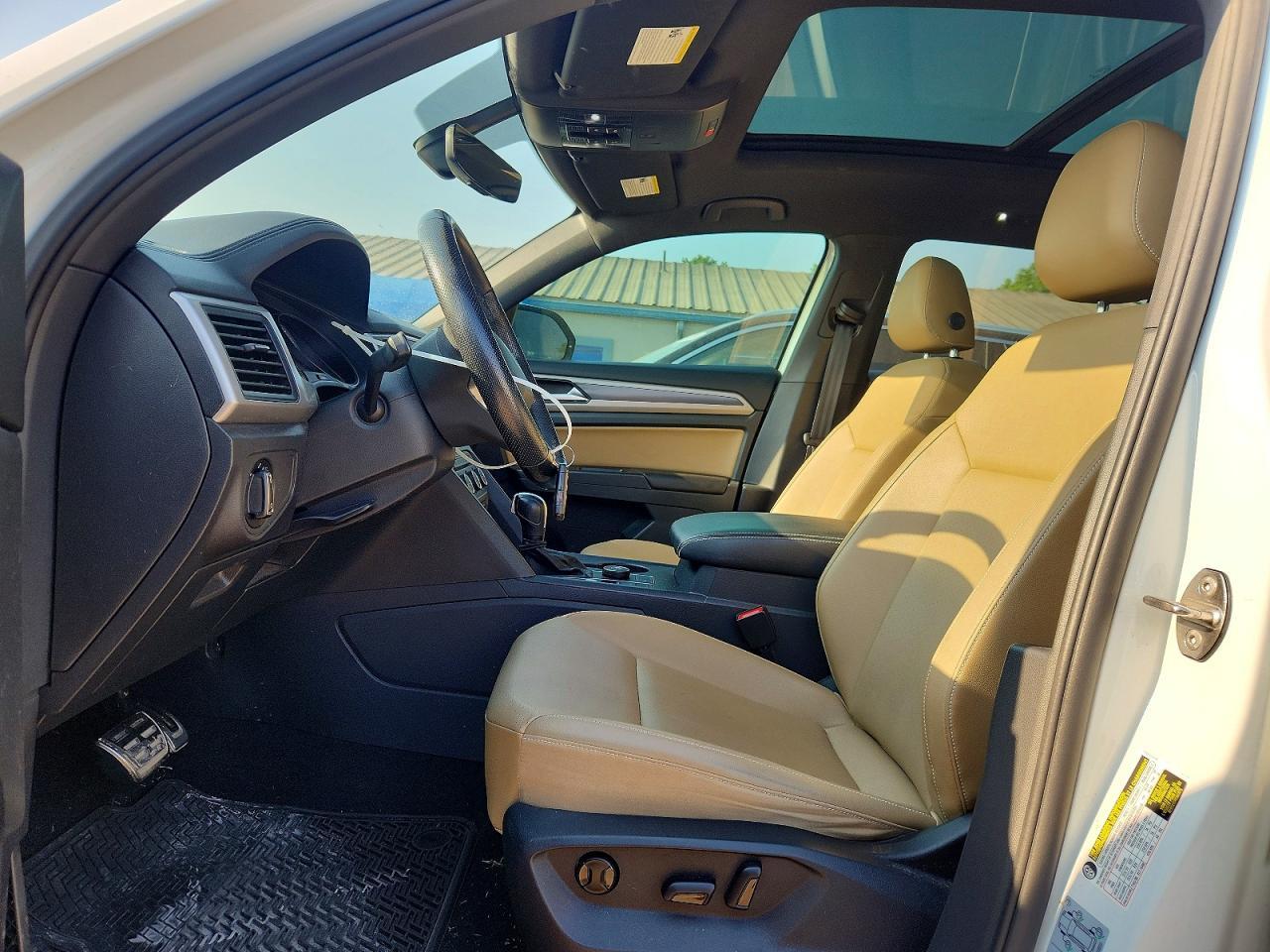 2020 Volkswagen Atlas Cross Sport Se - Image 7