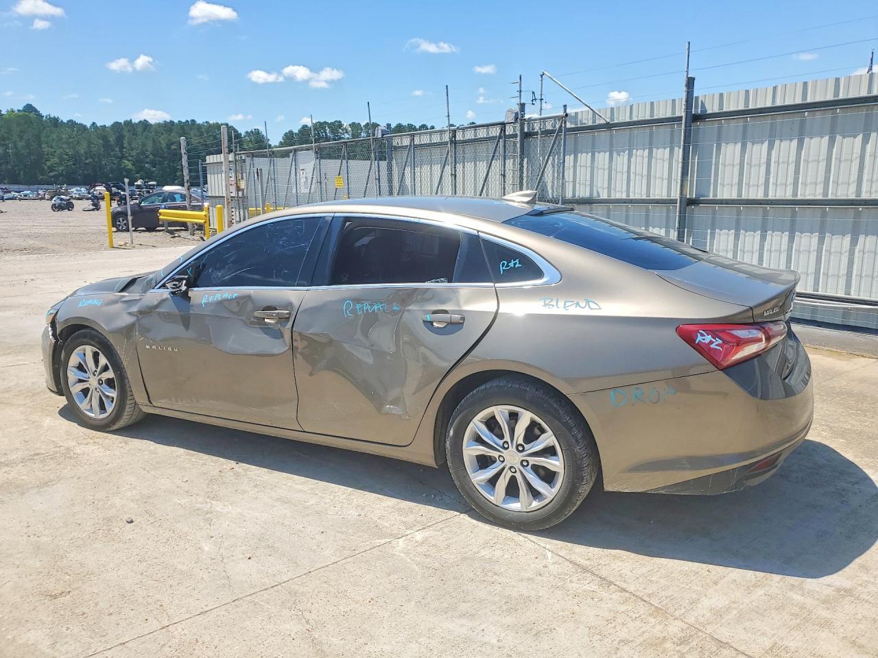 2020 Chevrolet Malibu Lt - Image 2