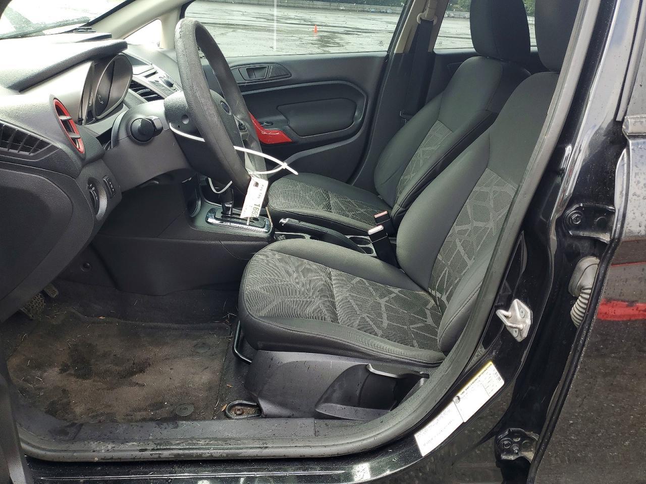 2011 Ford Fiesta Se - Фото 7