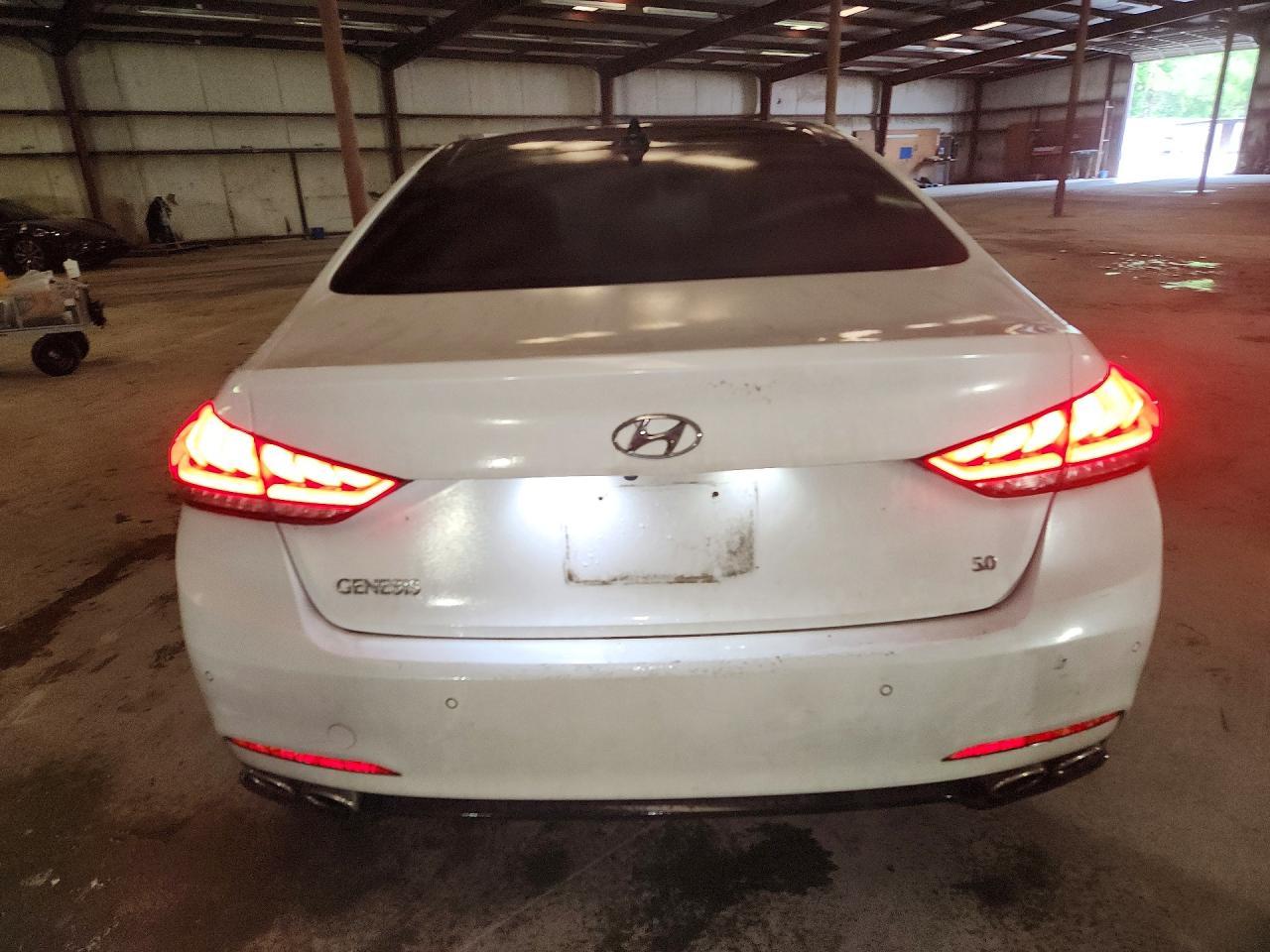 2015 Hyundai Genesis 5.0L - Image 6