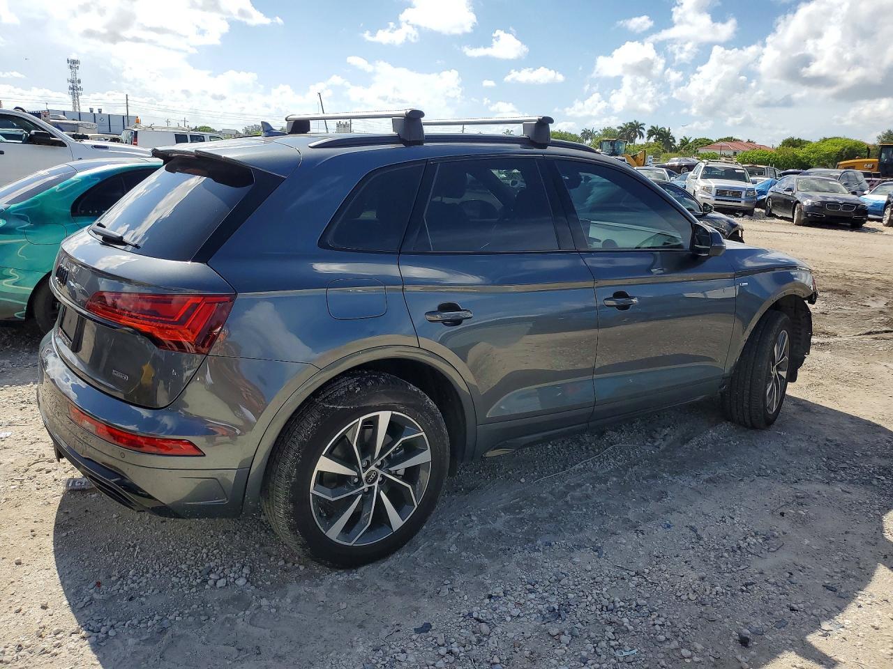 2024 Audi Q5 Premium 45 - Фото 3
