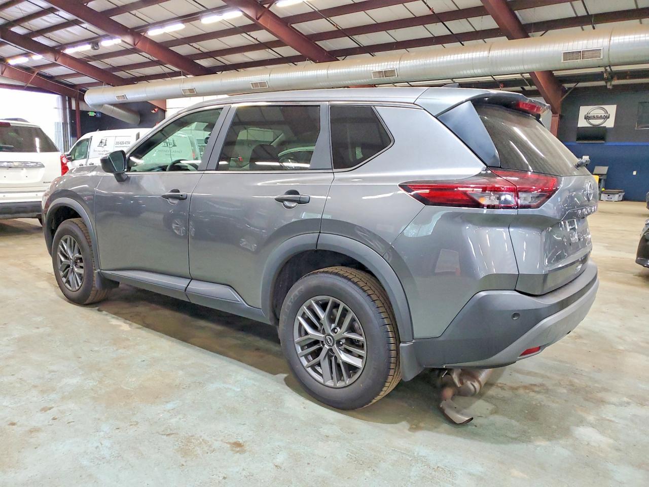2023 Nissan Rogue S - Image 2