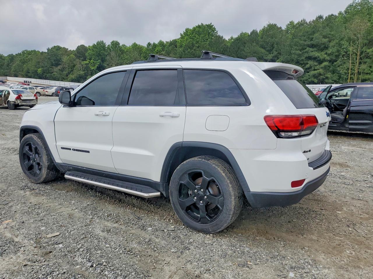 2018 Jeep Grand Cherokee Laredo - Фото 2
