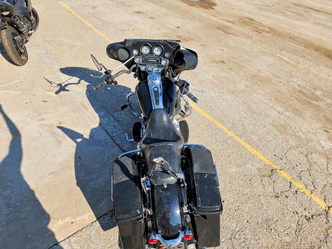 2010 Harley-Davidson Flhx - Фото 6