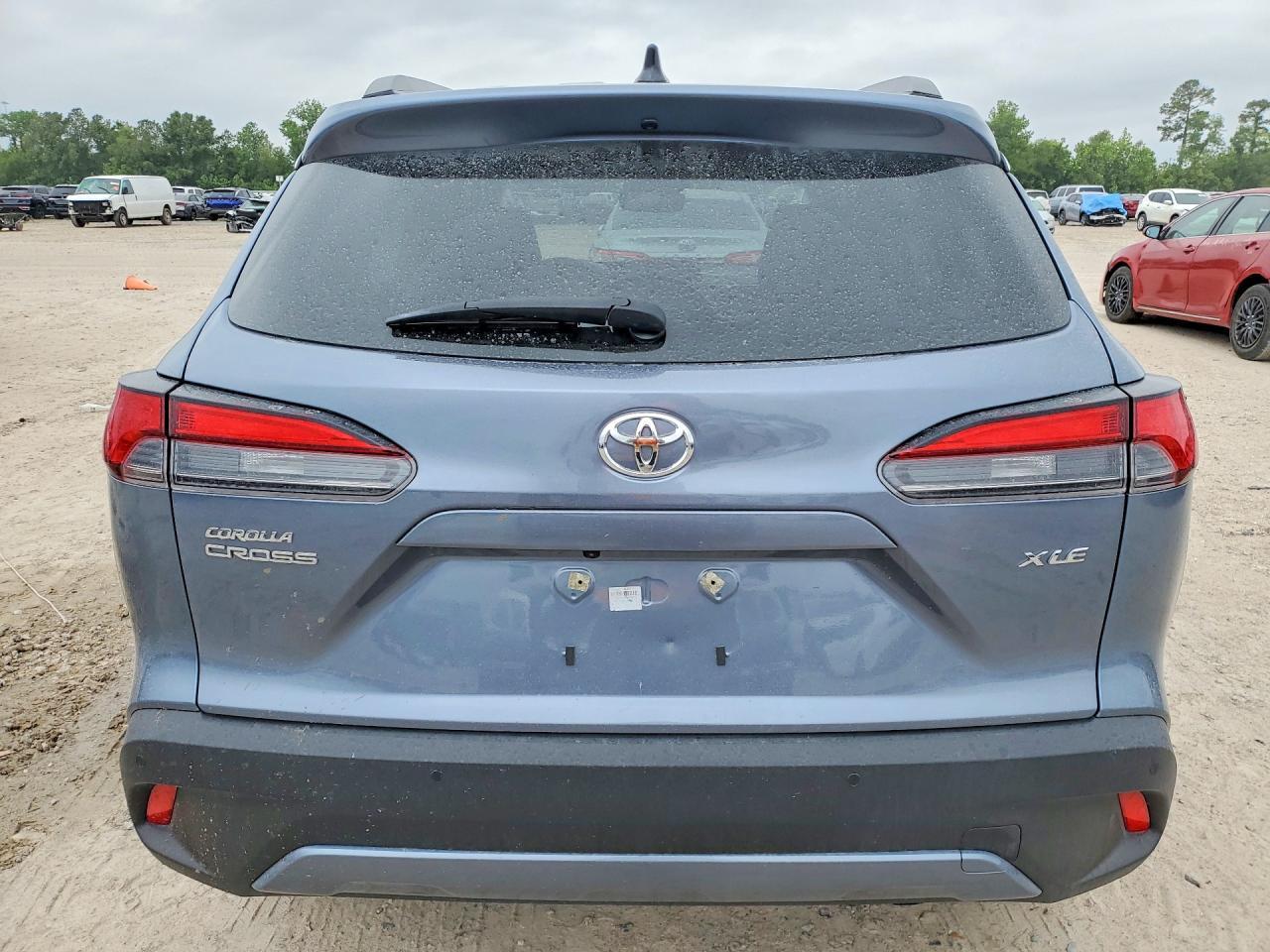 2025 Toyota Corolla Cross Xle - Фото 6