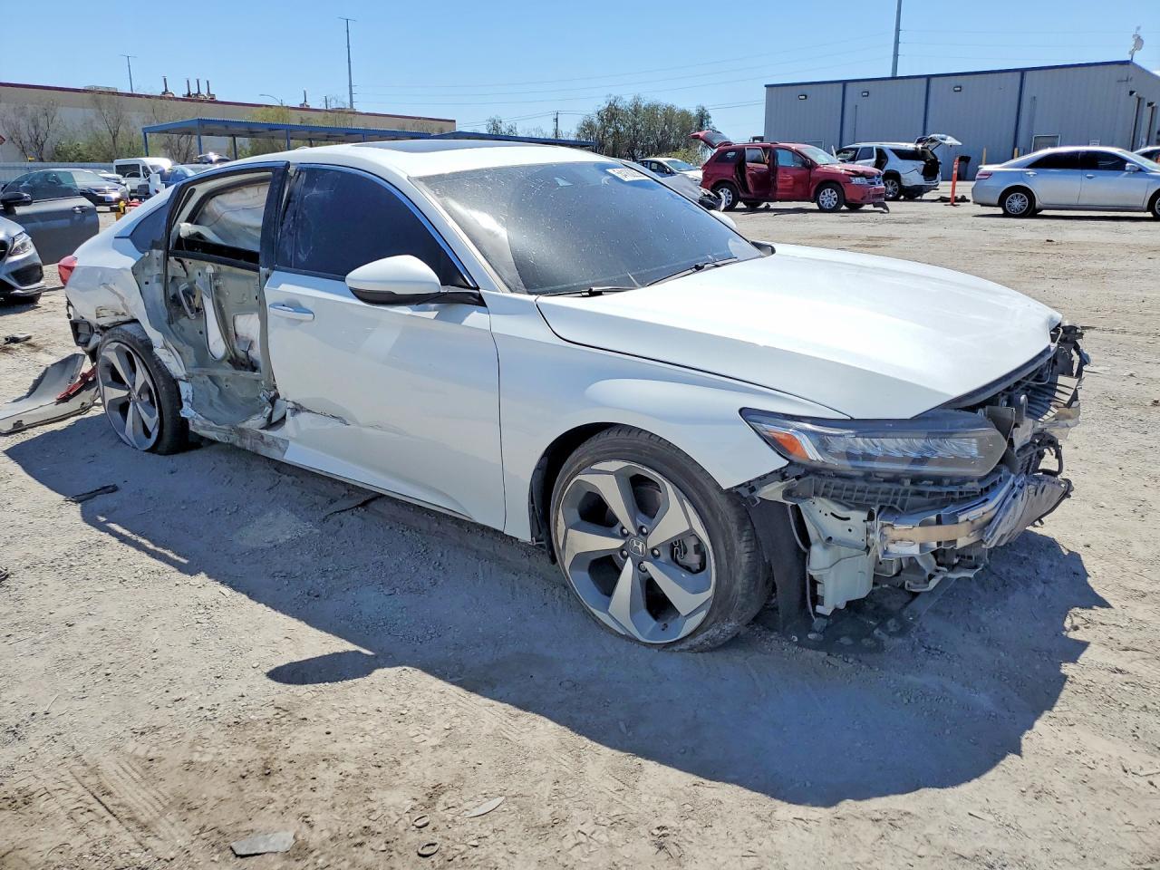 2020 Honda Accord Touring - Фото 4