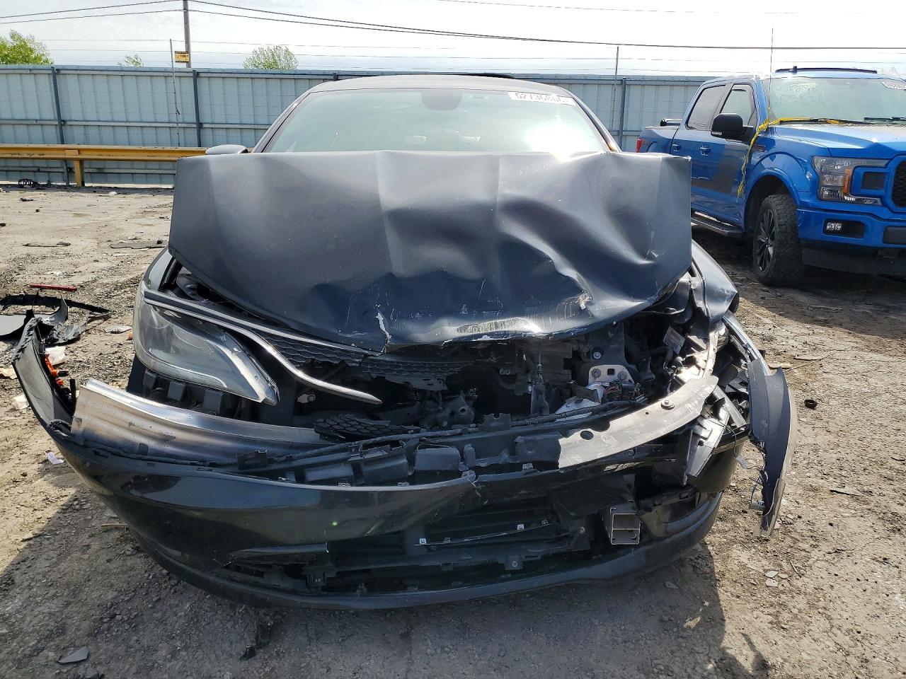 2015 Chrysler 200 S - Фото 5