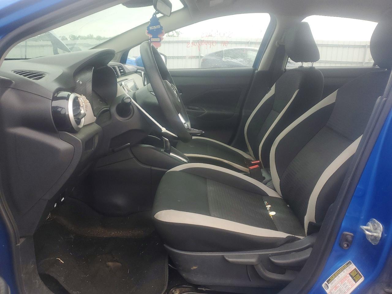 2021 Nissan Versa Sv - Image 7