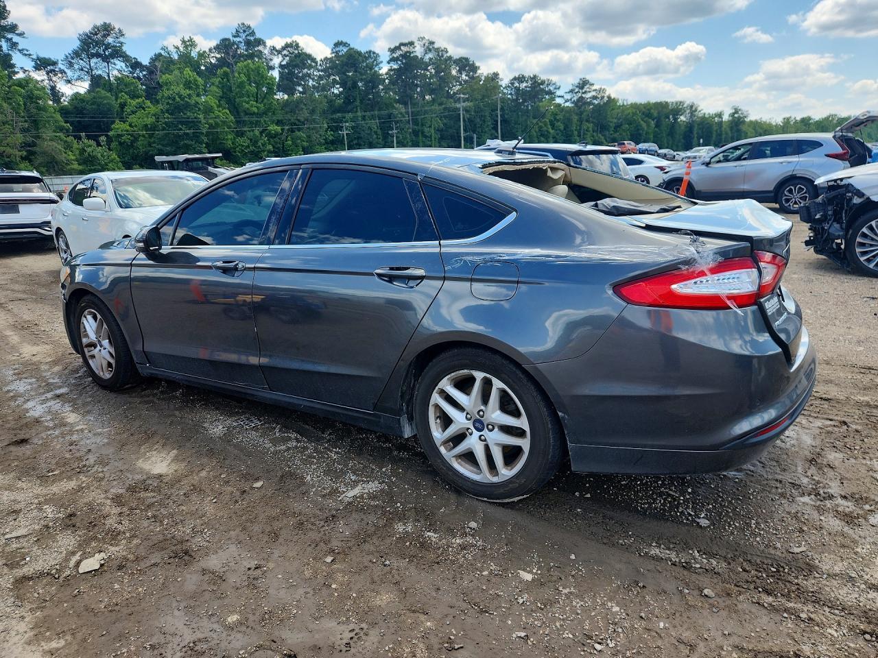 2016 Ford Fusion Se - Фото 2