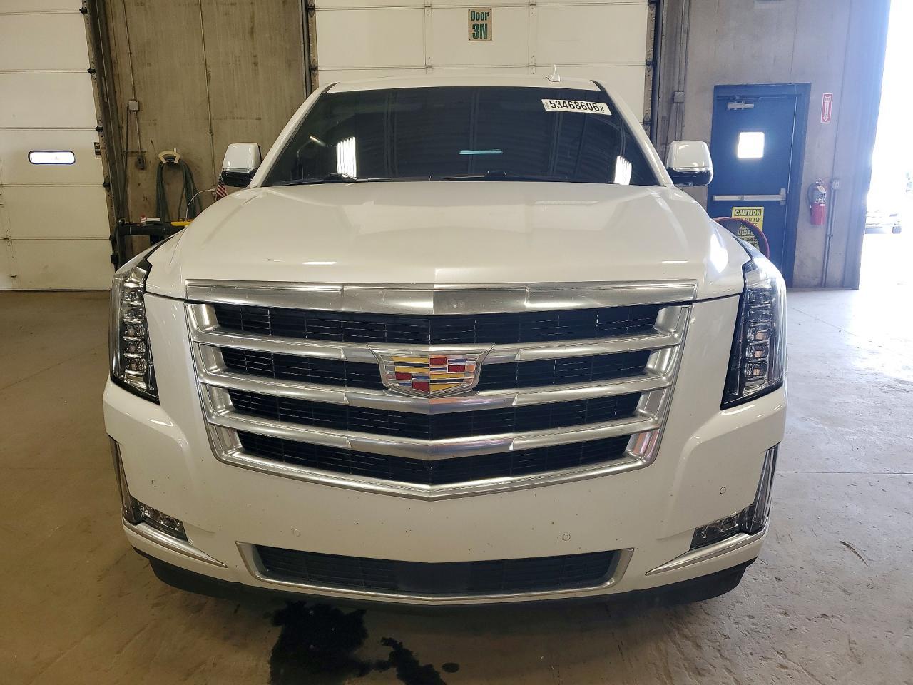 2020 Cadillac Escalade Esv Premium Luxury - Image 5