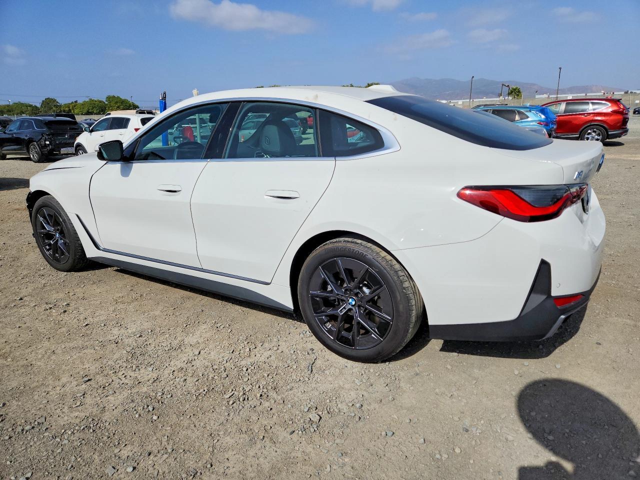 2025 BMW I4 Edrive 40 - Фото 2