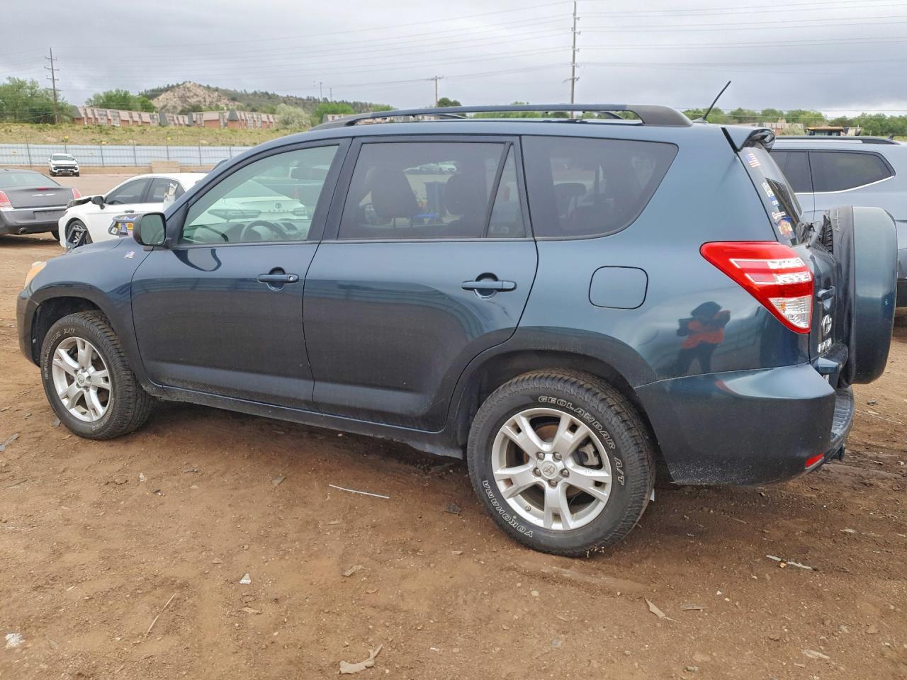 2011 Toyota Rav4 - Image 2