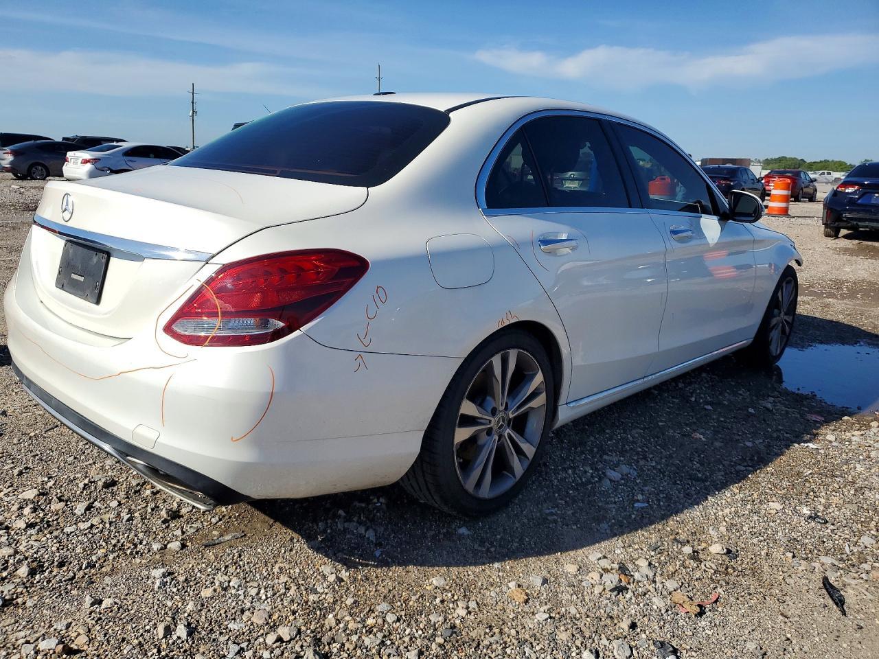 2017 Mercedes-Benz C 300 - Image 3
