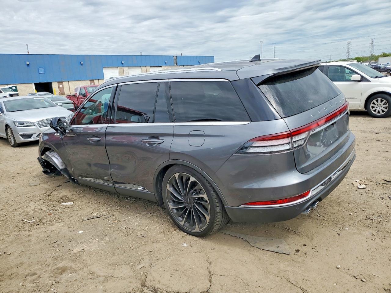 2022 Lincoln Aviator Reserve - Image 2