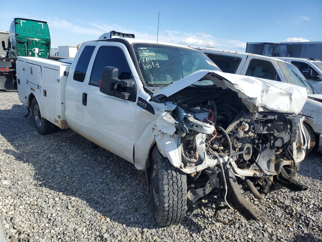 2012 Ford F250 Super Duty Utility / Service Truck - Image 4