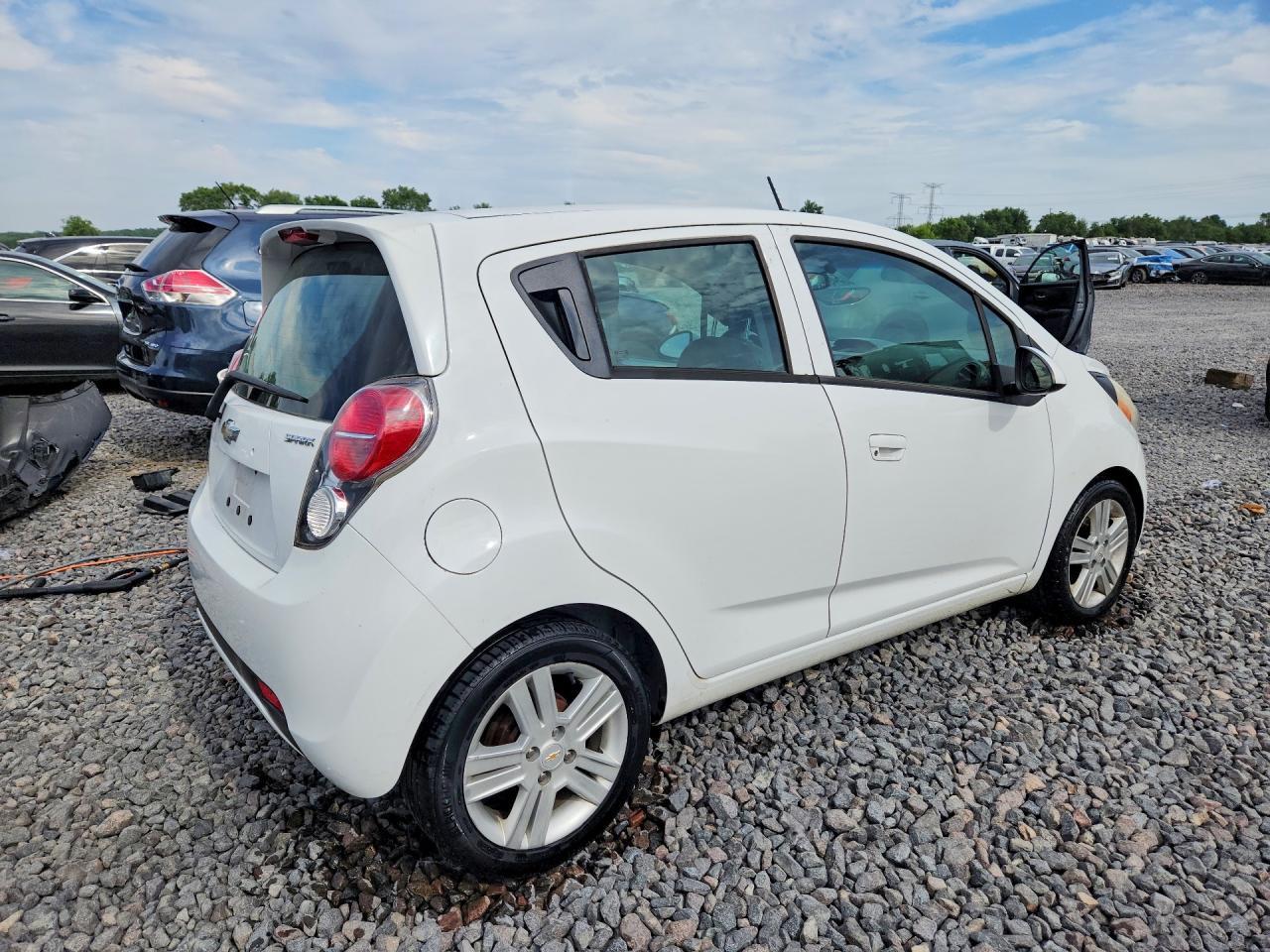 2014 Chevrolet Spark Ls - Фото 3