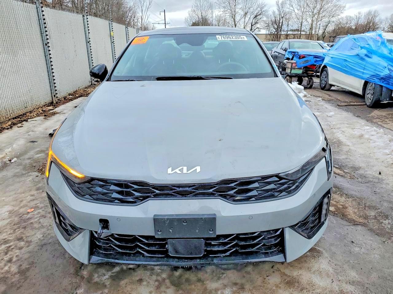 2025 Kia K5 Gt Line - Image 5