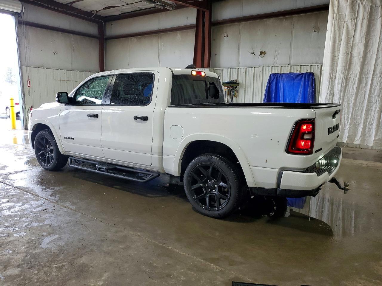 2025 Ram 1500 Laramie - Фото 2