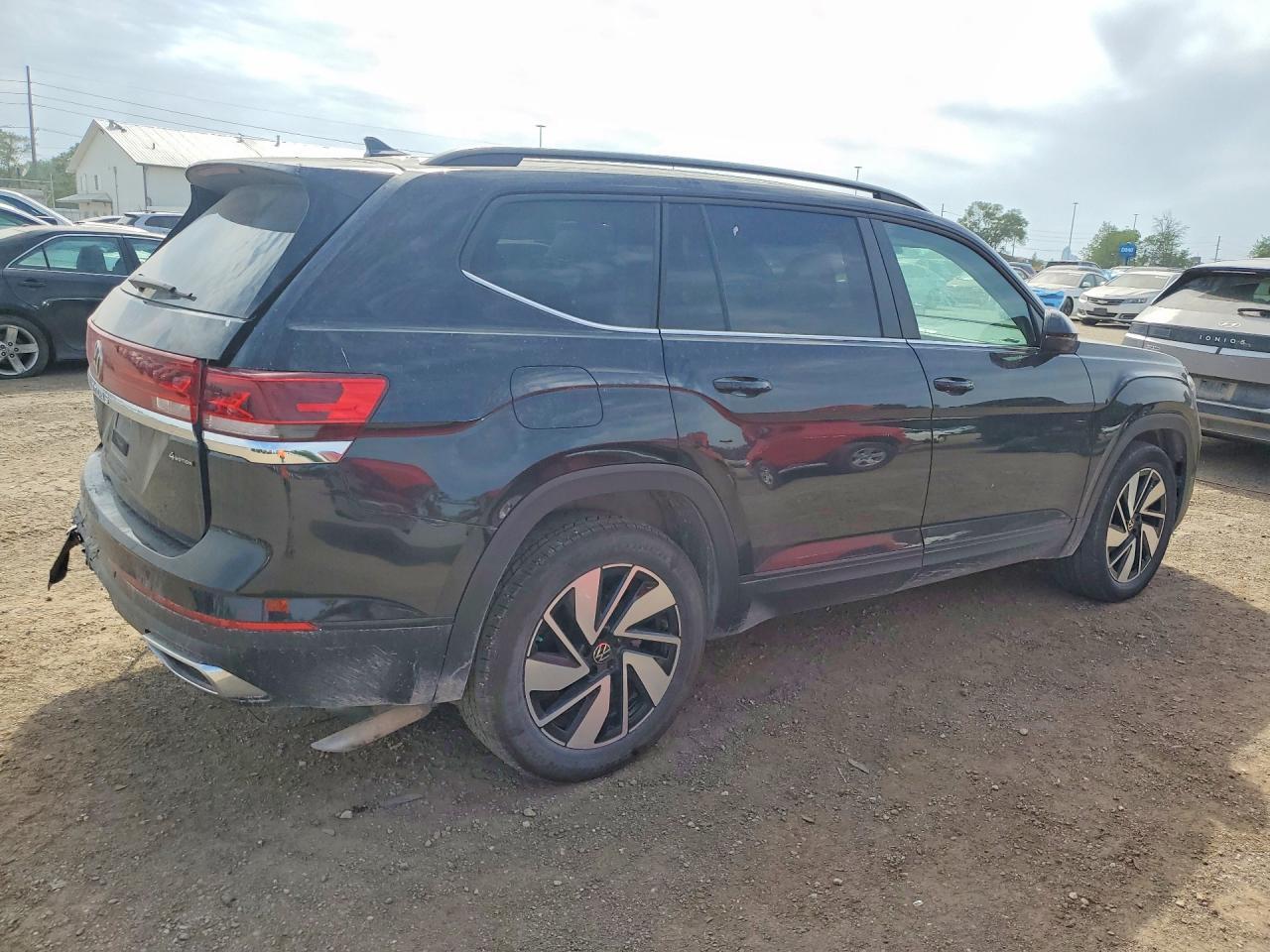 2024 Volkswagen Atlas Se - Фото 3