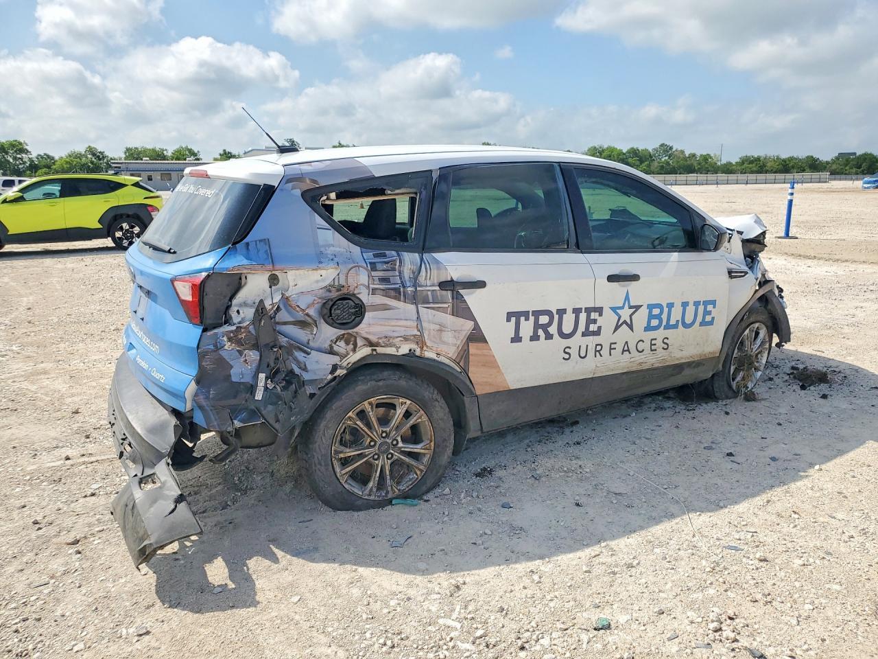 2019 Ford Escape S - Фото 3