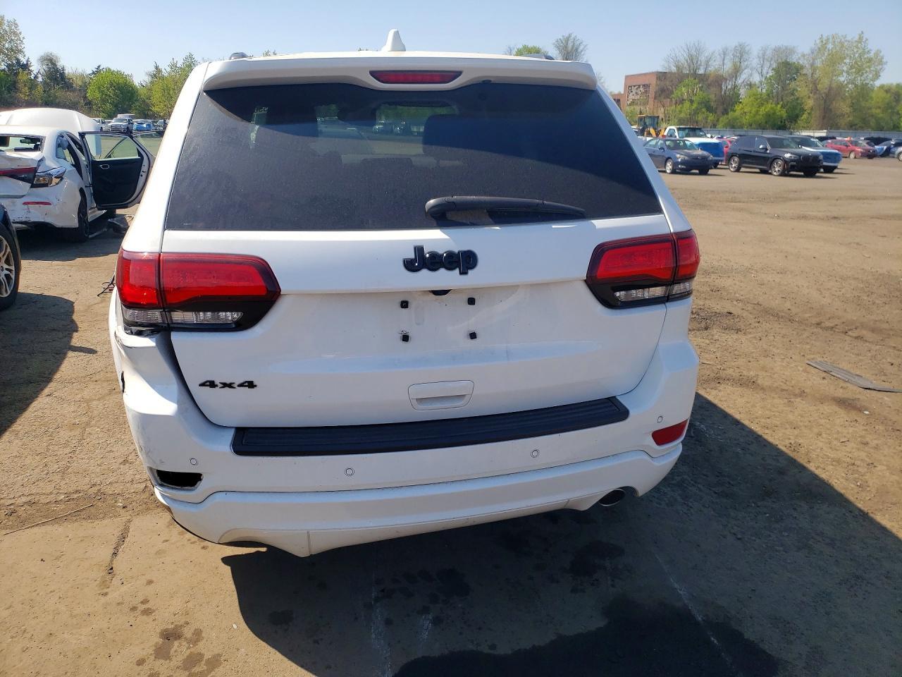 2019 Jeep Grand Cherokee Laredo - Image 6