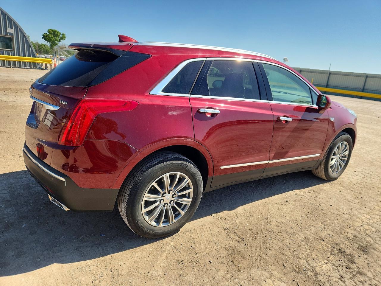 2017 Cadillac Xt5 Luxury - Фото 3