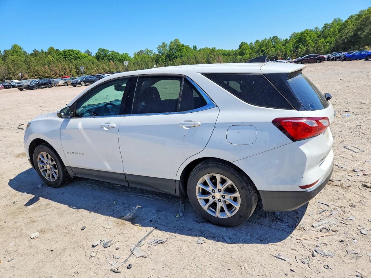 2020 Chevrolet Equinox Lt - Image 2