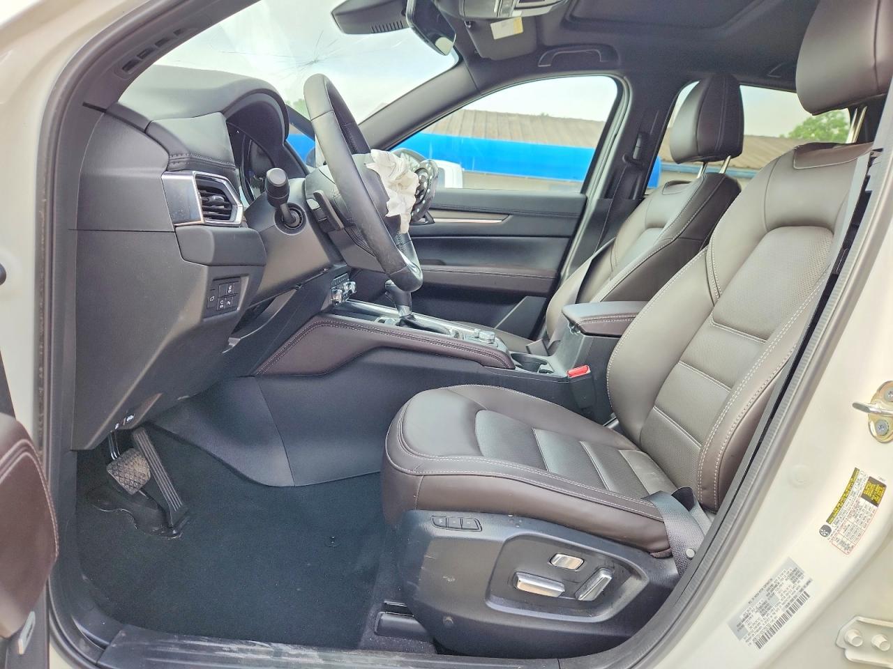 2025 Mazda Cx-5 Signature - Image 7