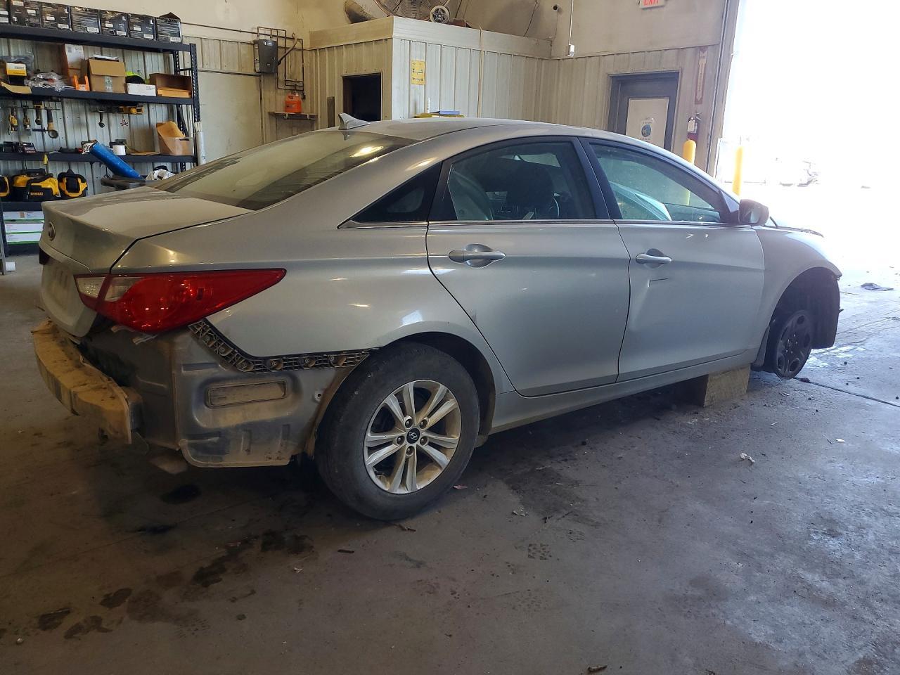 2011 Hyundai Sonata Gls - Фото 3