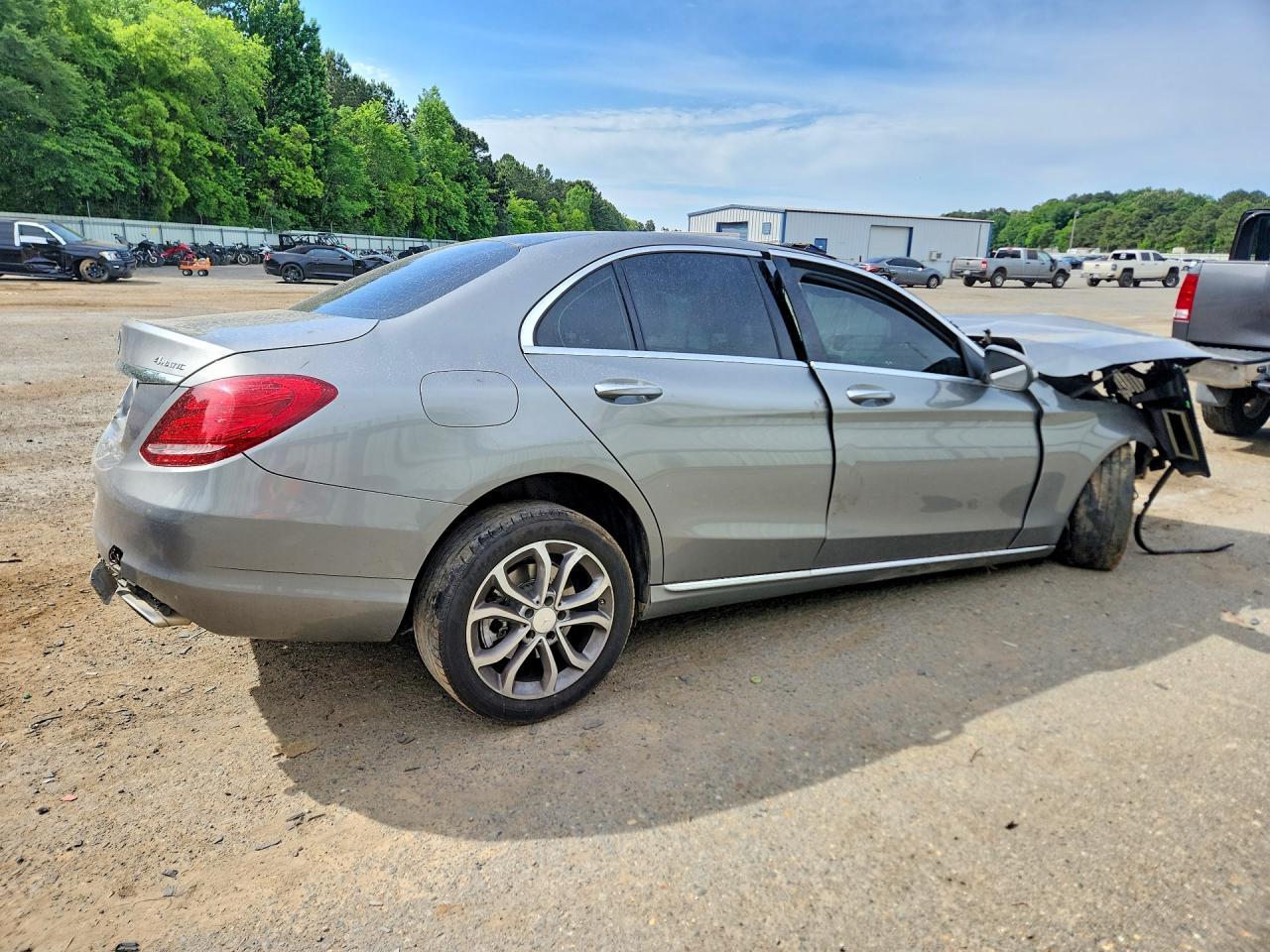 2015 Mercedes-Benz C 300 4Matic - Фото 3