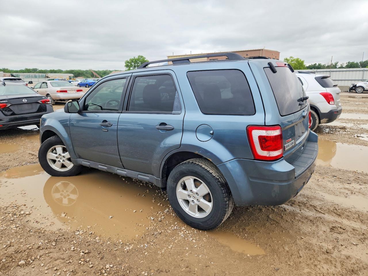 2012 Ford Escape Xlt - Image 2