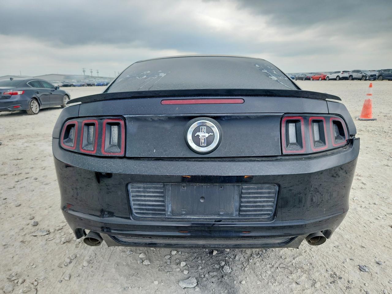 2013 Ford Mustang - Image 6