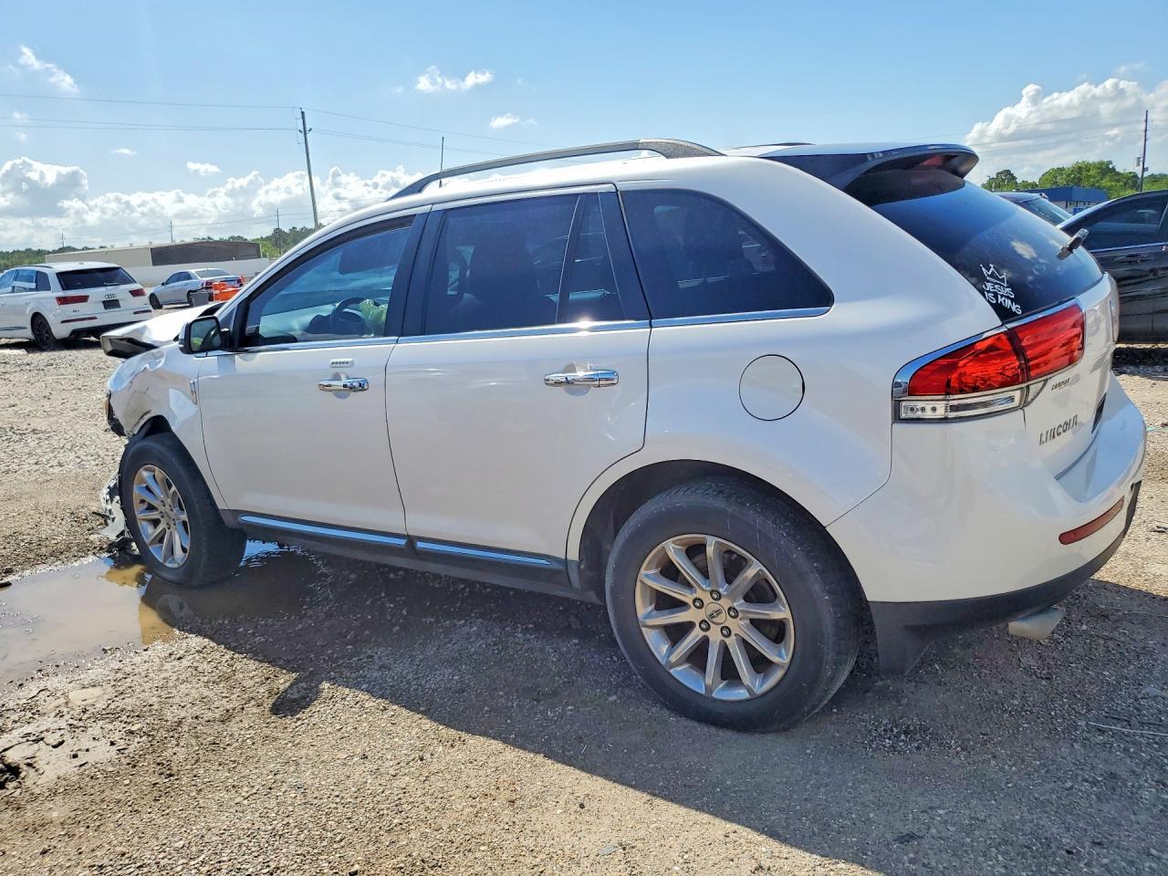 2013 Lincoln Mkx - Image 2