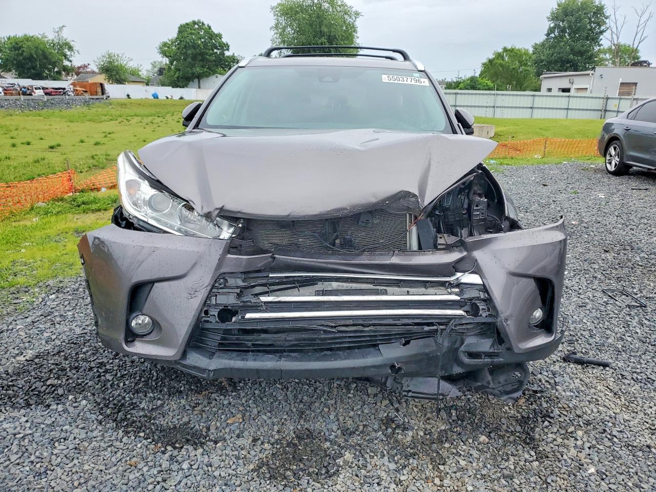 2018 Toyota Highlander Xle - Image 5