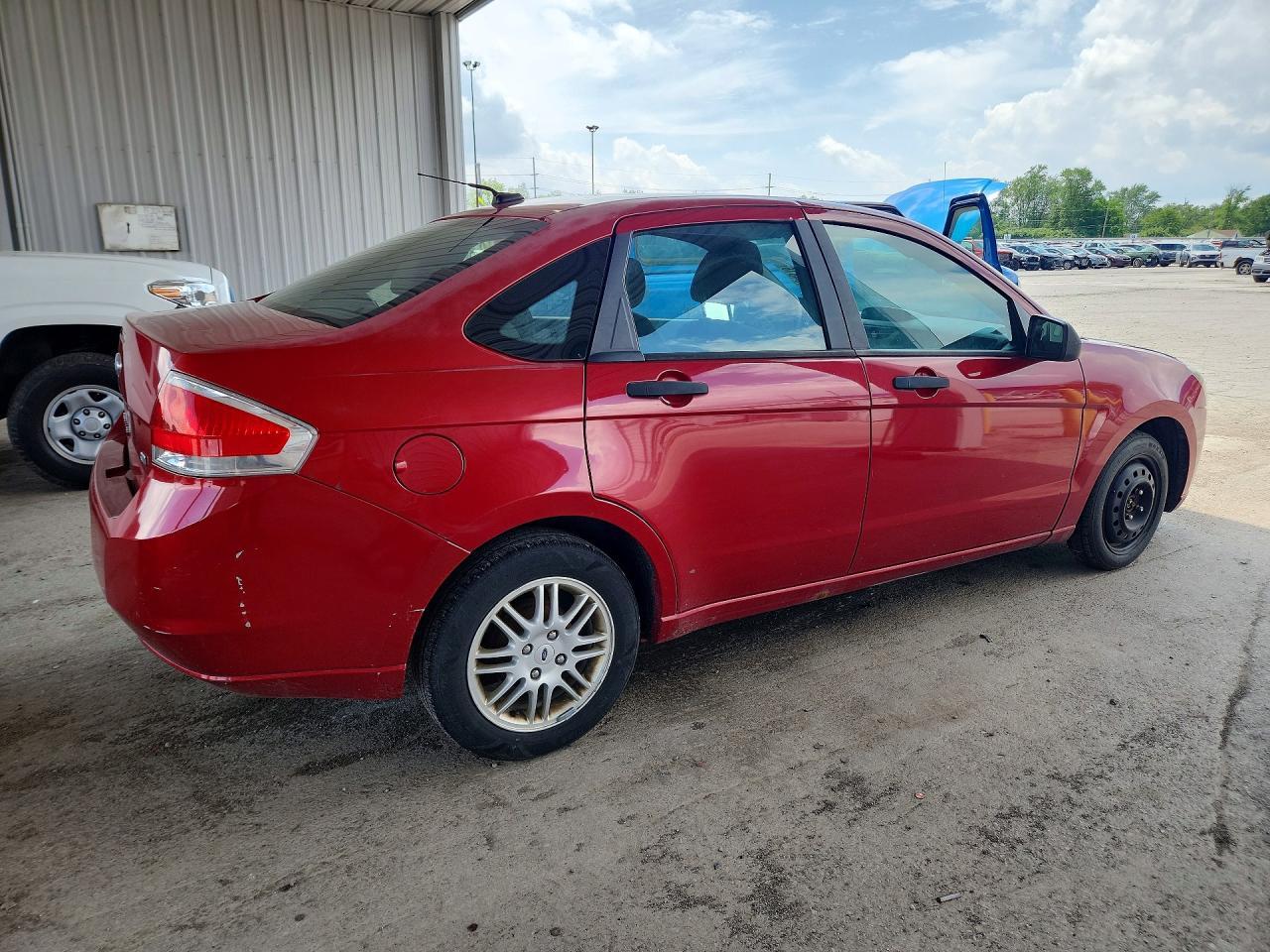 2010 Ford Focus Se - Фото 3