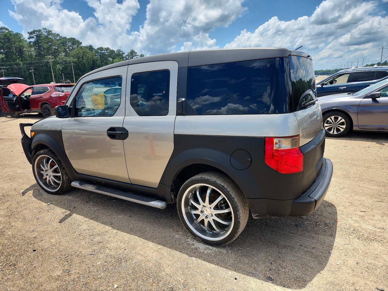 2003 Honda Element Ex - Image 2