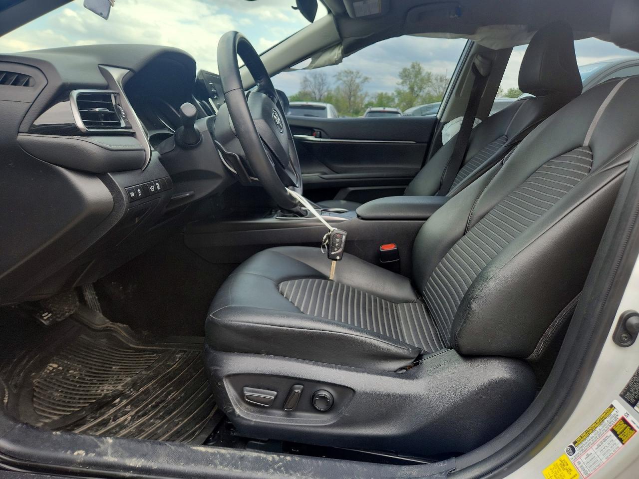 2024 Toyota Camry Se - Image 7