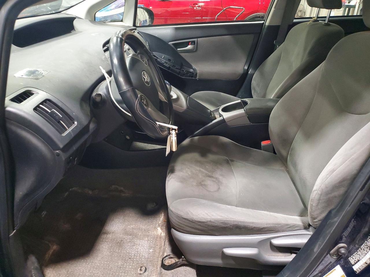 2014 Toyota Prius Two - Image 7
