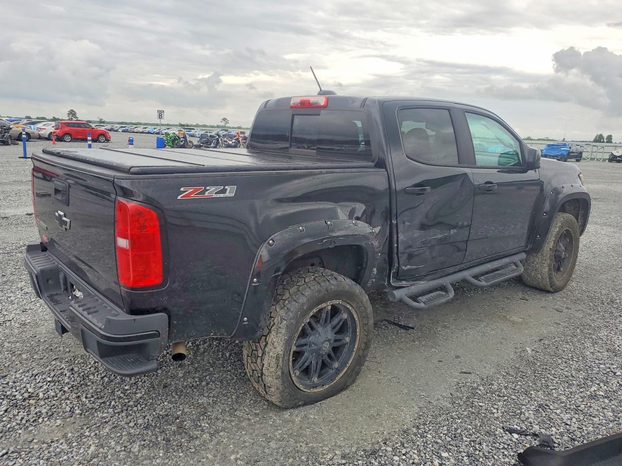 2017 Chevrolet Colorado Z71 - Фото 3